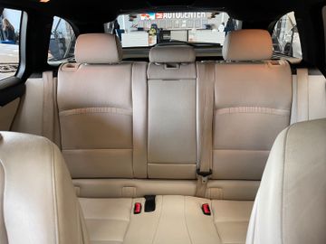 BMW 530 d xDrive *M-PAKET*HUD*AHK*BI-XENON*PANO*STHZ