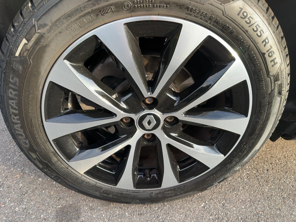 Fahrzeugabbildung Renault Clio TECHNO TCe 90 Automatic Kamera