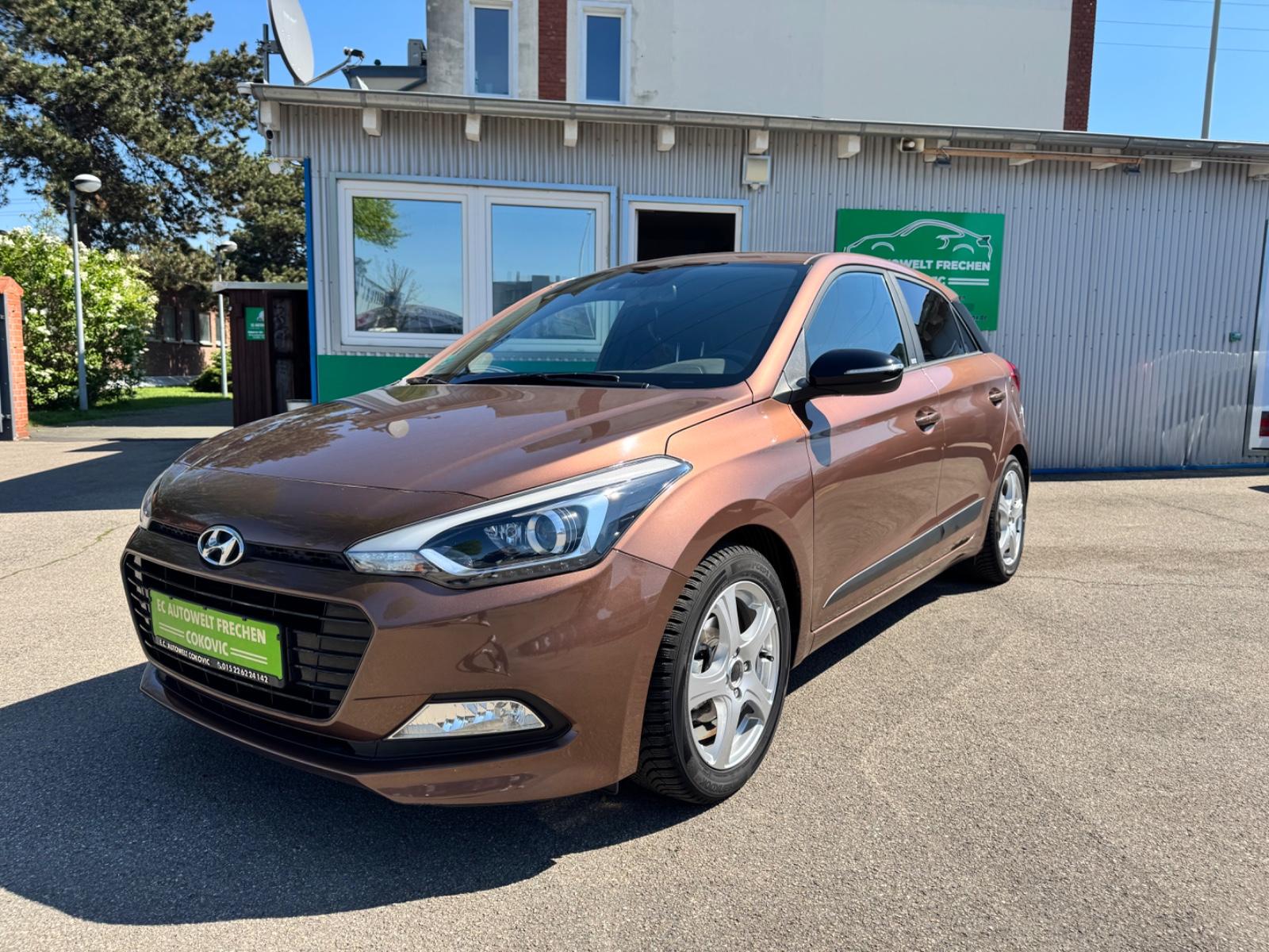 Hyundai i20 1.2 62kW Passion*KAM*PDC*NAVI*8-FACH*1-HAND*