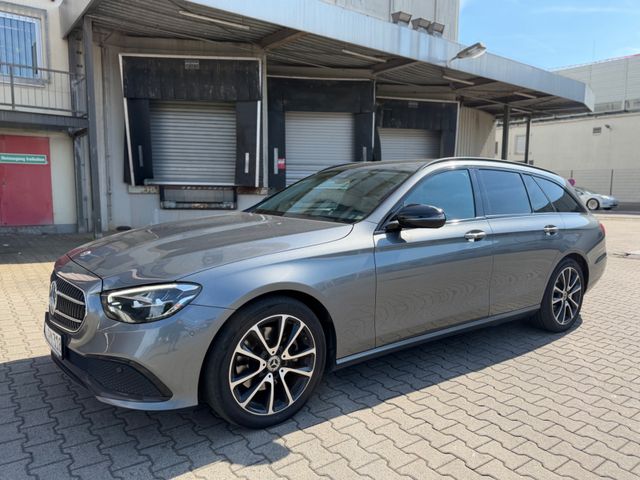 MERCEDES-BENZ E 220 Avantgarde Teilleder Kamera Top Zustand