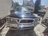 Mitsubishi Pajero - Mitsubishi Pajero aus 2002 mit Diesel-Antrieb