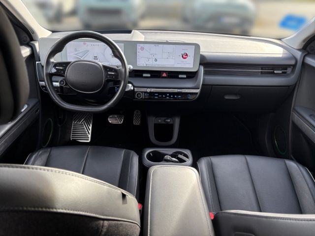 Fahrzeugabbildung Hyundai IONIQ 5 Uniq Elektro SOLAR+RELAX+20 ZOLL ALUFELG