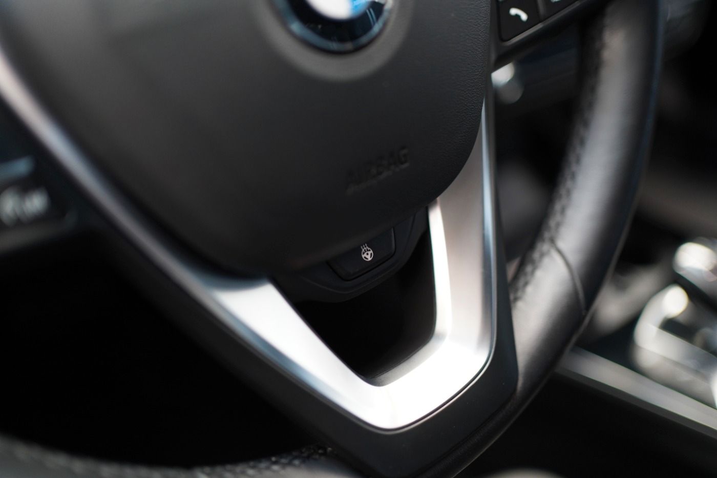 Fahrzeugabbildung BMW 118i Sport Line +LED+Live Cockpit+Head Up Displa