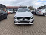 Mercedes-Benz B 200 FACELIFT AUTOMATIK Navi PDC LED 1.HAND - Mercedes-Benz B 200 mit Benzin-Antrieb: Limousine, Automatik