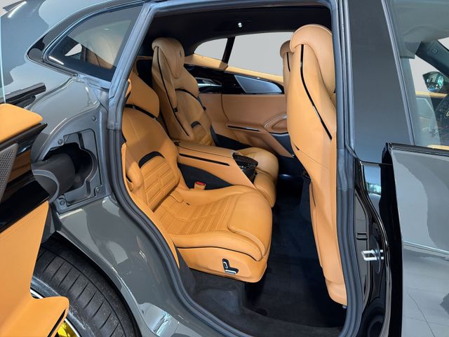 FERRARI Purosangue – Bild 11