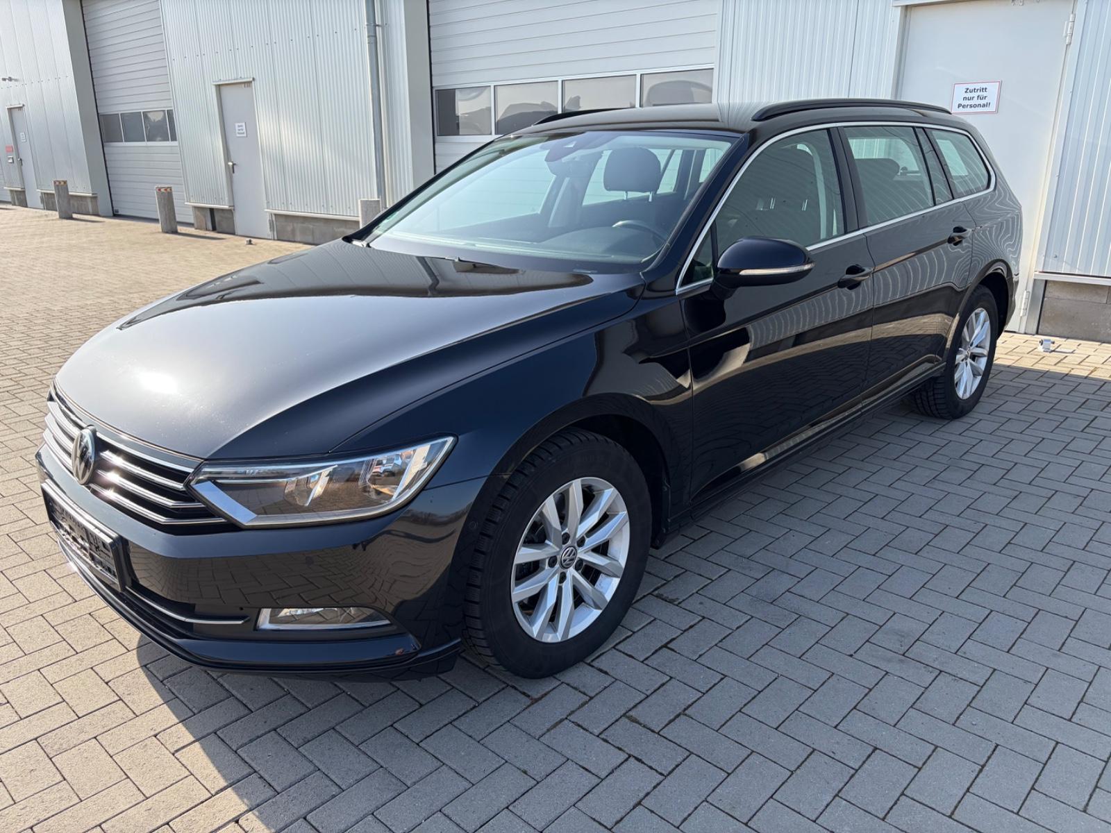 Volkswagen Passat Variant Comfortline Autom. ++AHK++NAV I++