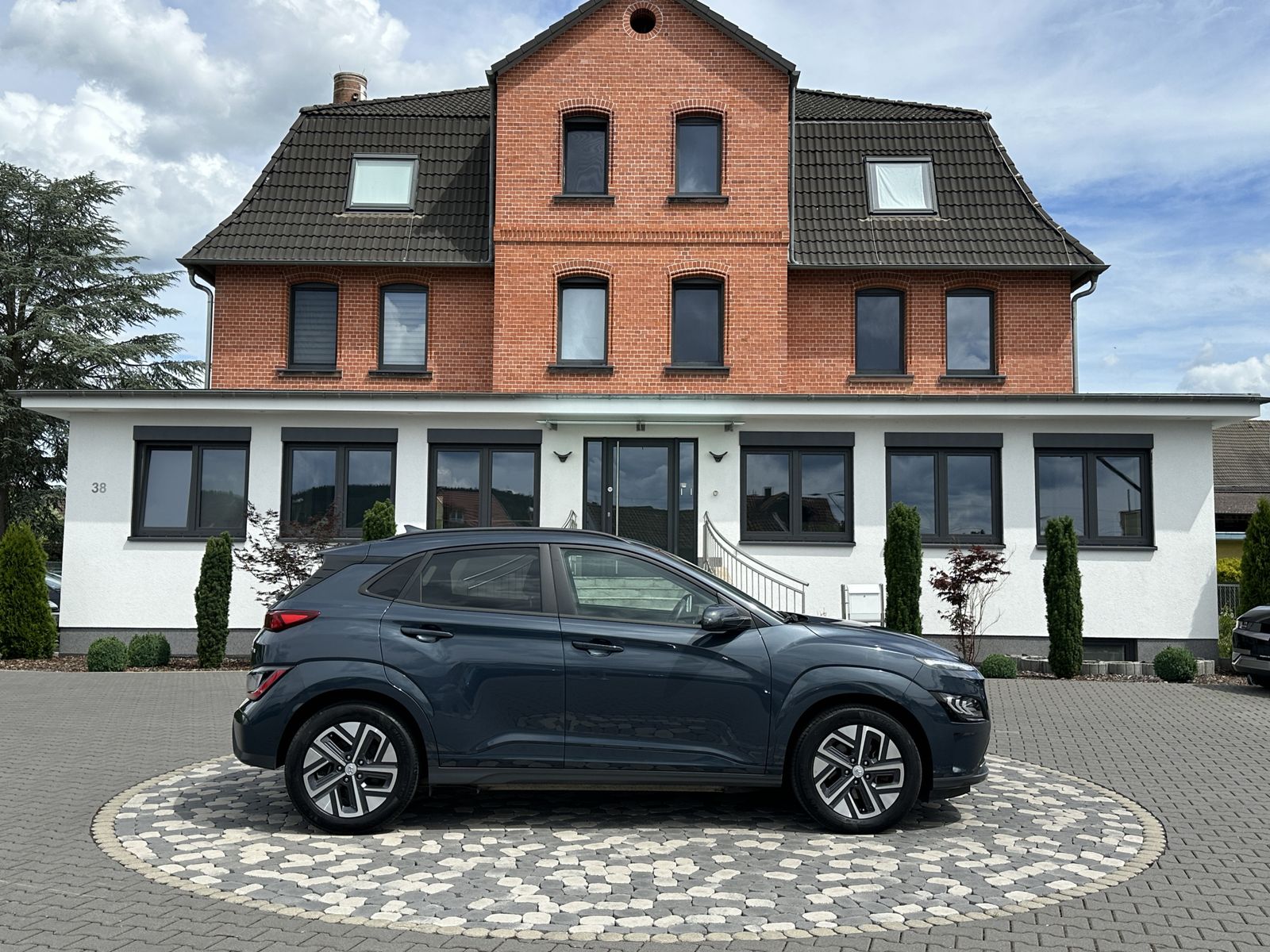 Hyundai Kona Elektro Trend LED ACC NAV KREL CAM SHZ WÄPU