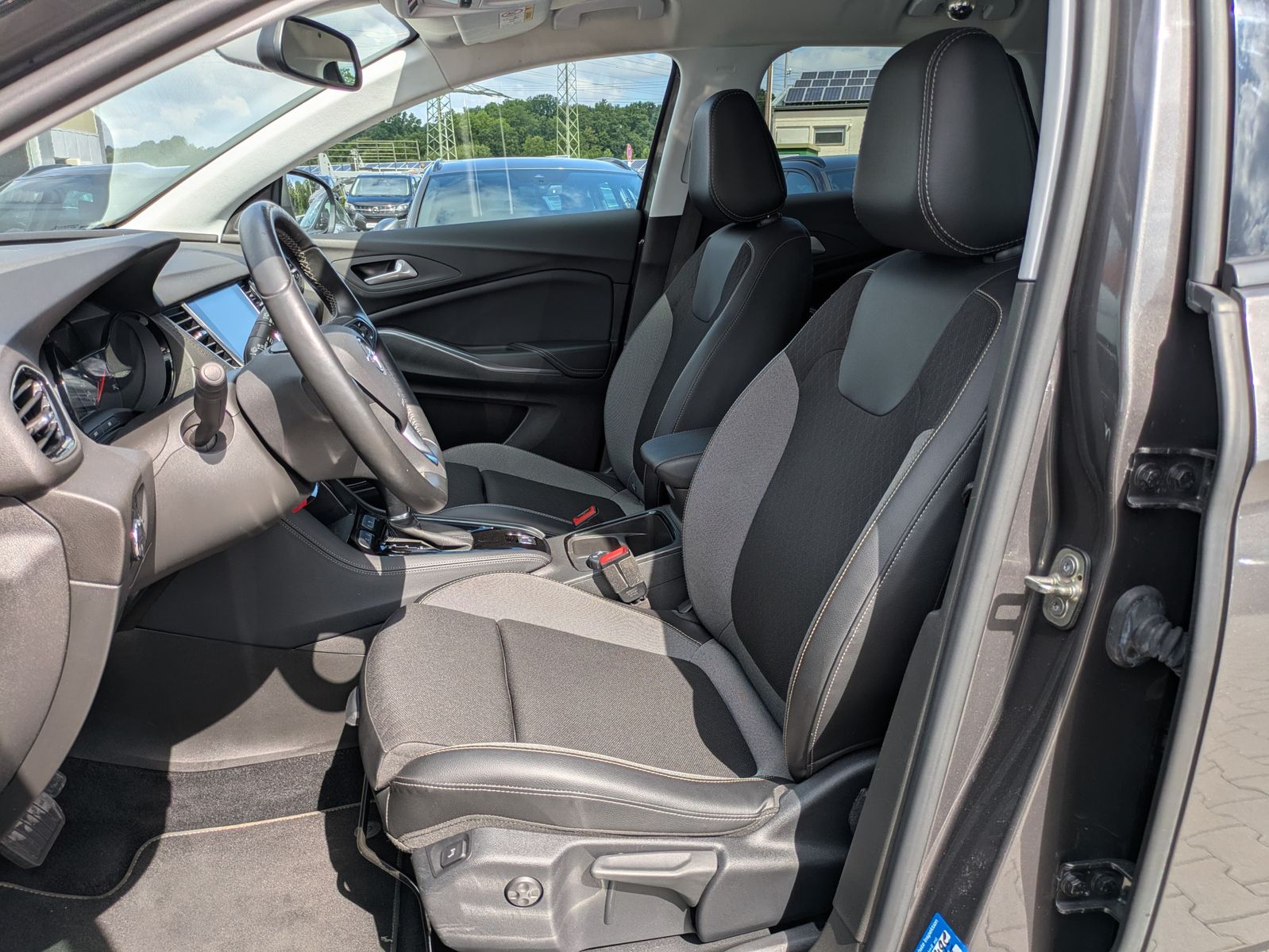 Fahrzeugabbildung Opel Grandland X 1.2 Opel 2020 LED*TEMP*KAMERA*18"APP