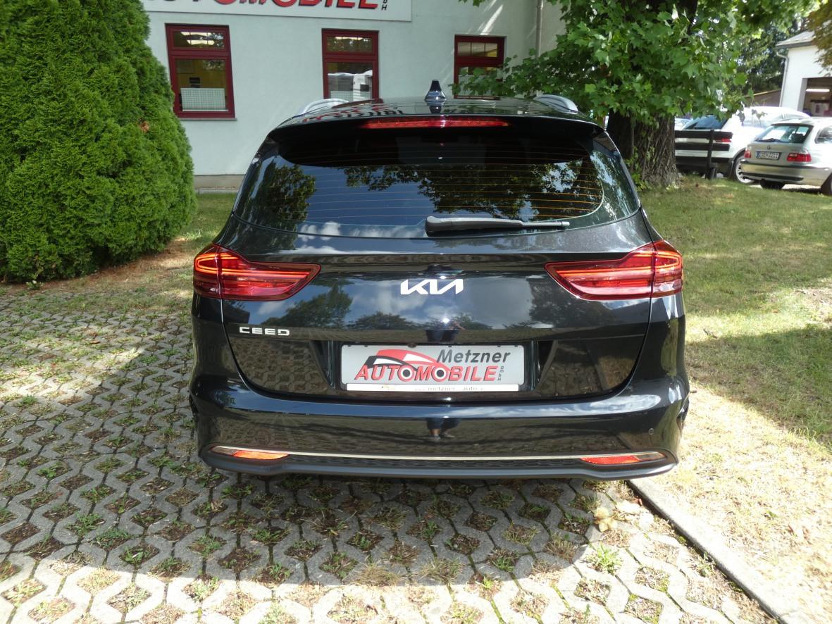 Kia cee'd SW 1.5 T-GDI Kamera LM PDC LED Klima SHZ