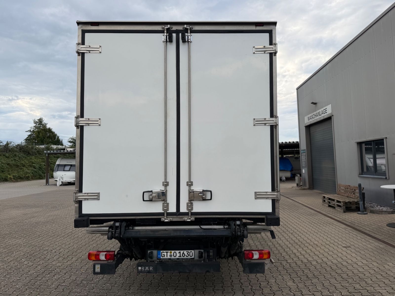 Fahrzeugabbildung Mercedes-Benz Atego 1524 L Tiefkühlkoffer Thermok.LBW Faltl.