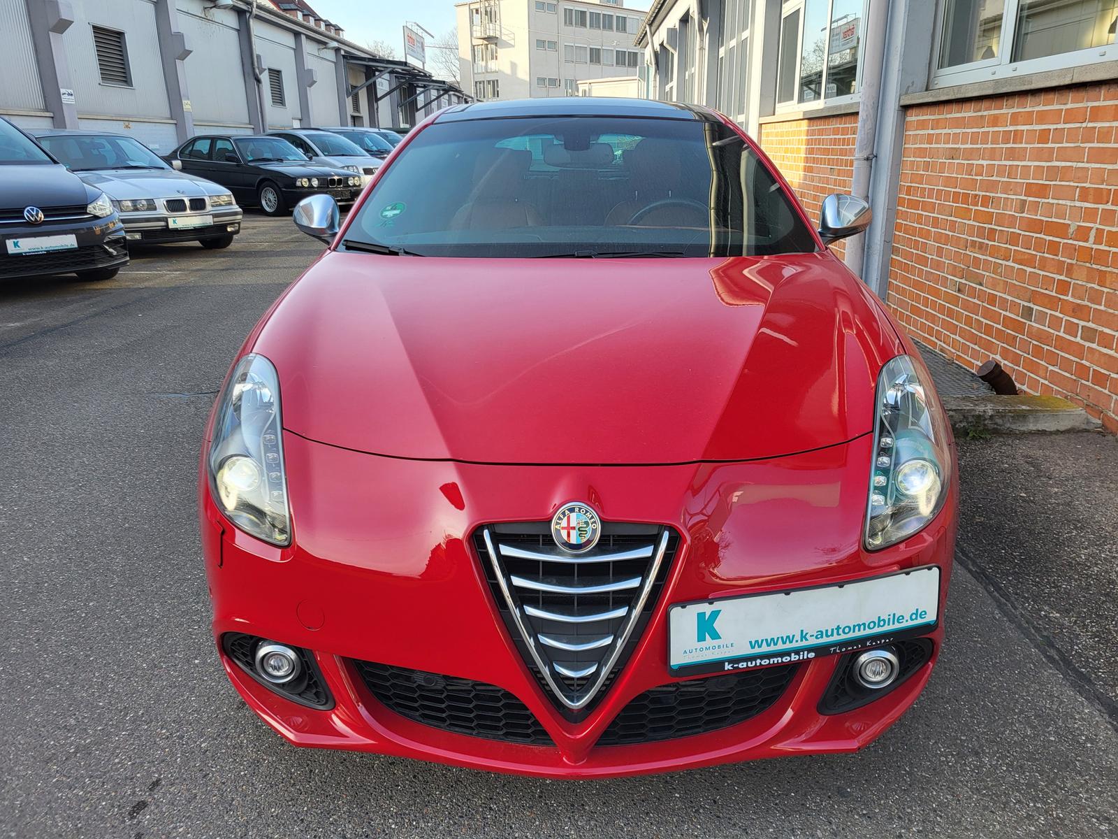 Alfa Romeo Giulietta Turismo Lusso *Pano*Navi*Bose*