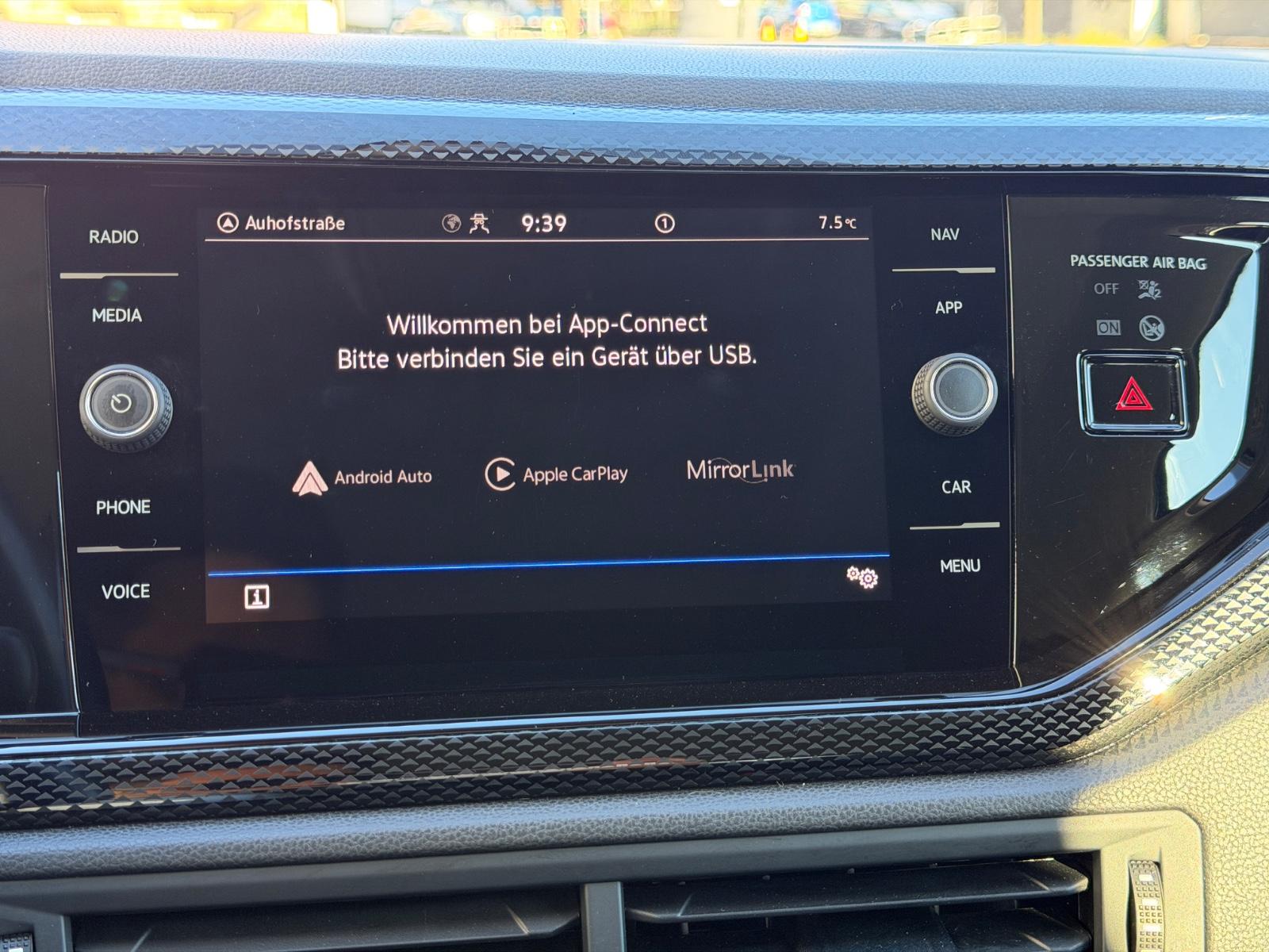 Volkswagen Taigo DSG Life Navi IQ.Drive AHK LED ACC Virtual, миниатюра 29