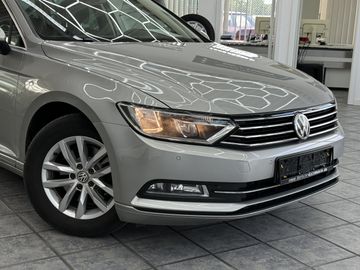 Volkswagen Passat - 2