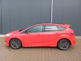 Ford Focus Lim. Sport*TOP Gepflegt* - Ford Focus: Rot