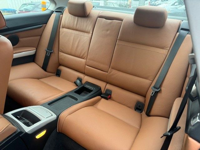 Fahrzeugabbildung BMW 325i Coupe xDrive Xenon Leder Schiebedach