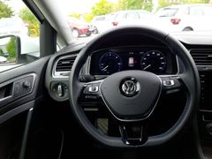 Fahrzeugabbildung Volkswagen Golf e-Golf COMFO 100 E1F Fahrerassistenz plus