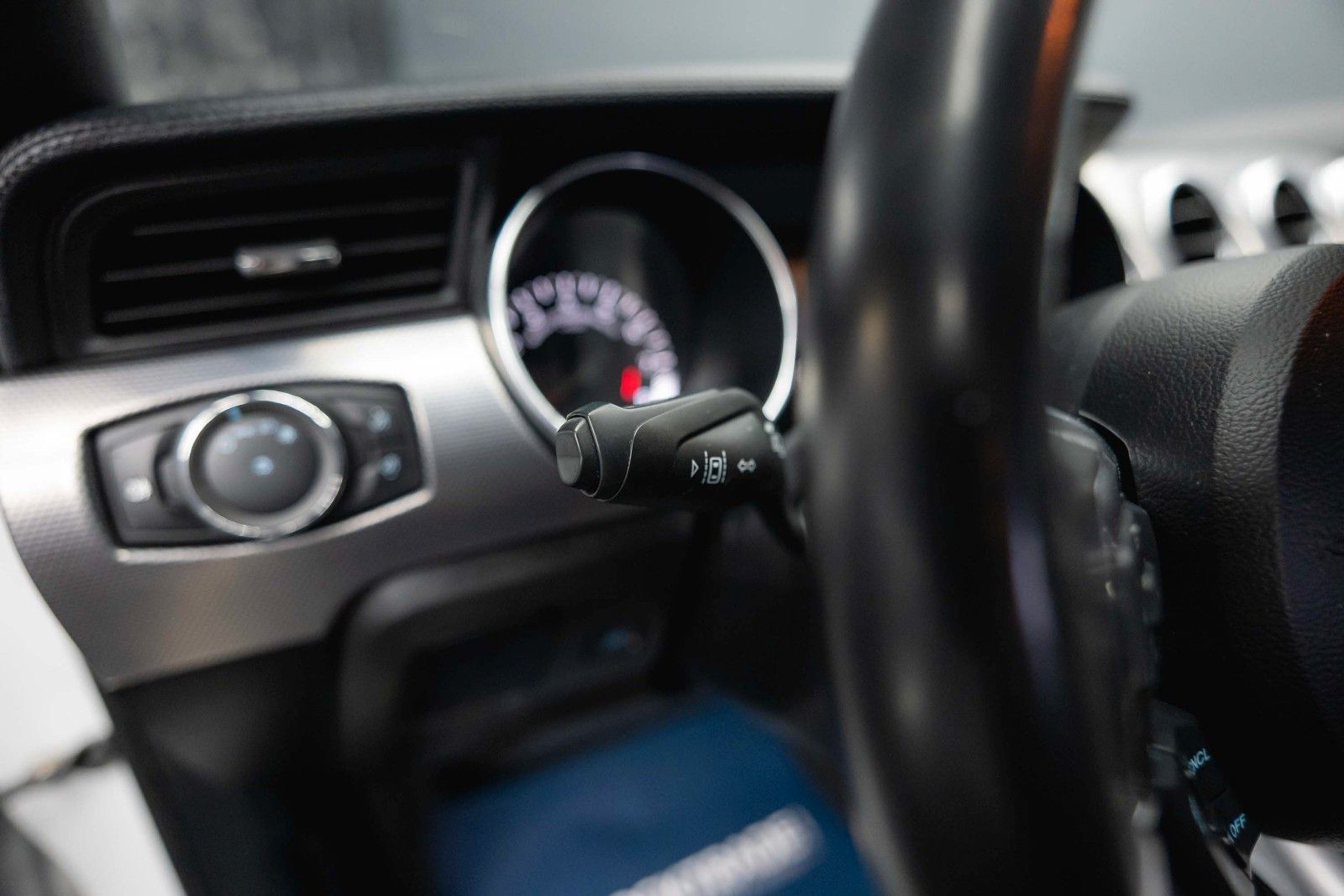 Fahrzeugabbildung Ford Mustang Shelby GT 500 5.0 V8 Performance LED 19%