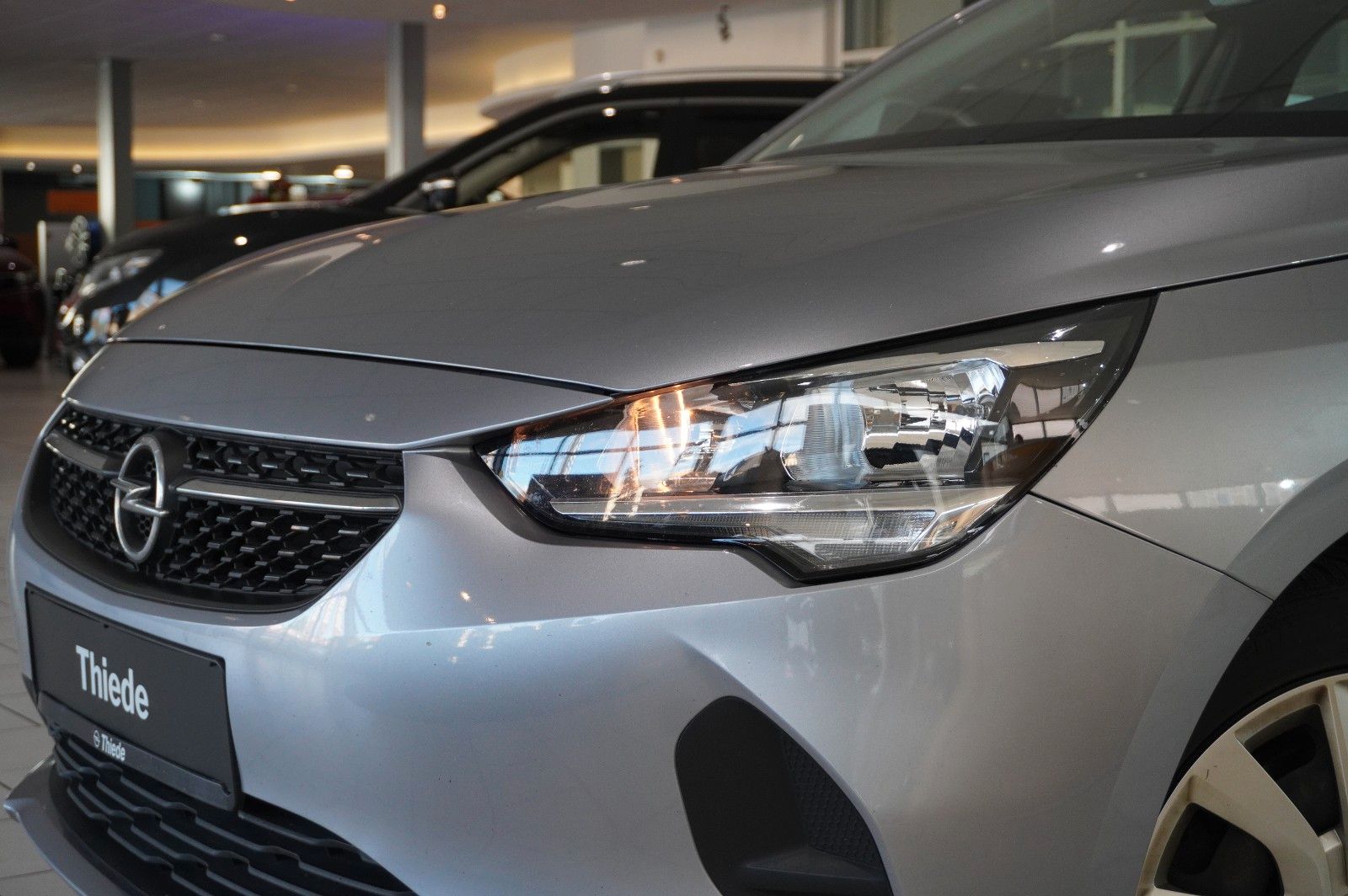 Fahrzeugabbildung Opel Corsa F 1.2 EDITION KLIMA/SHZ/PDC/SPORT/TEMP.