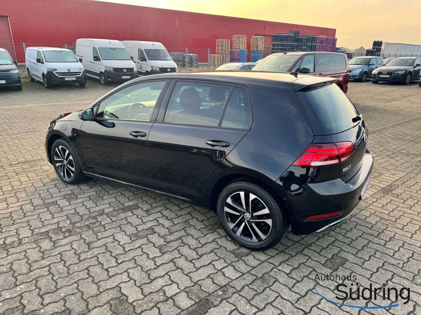 Golf VII 1,0 TSI IQ.Drive AHK ACC SHZ PDCv+h