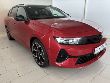 Fotografie des Opel Astra Sports Tourer 1.2 Turbo GS Tech-Paket