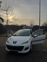 Peugeot 207|Gepflegt|Viele Neuteile|Nichtr... - Peugeot 207 in Wiesbaden