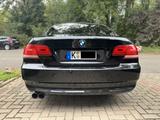 BMW 325i Coupé Bi-Xenon*ST-Fahrwerk*PDC*Sitzhzg - BMW 325 aus 2006: Coupe, 325i