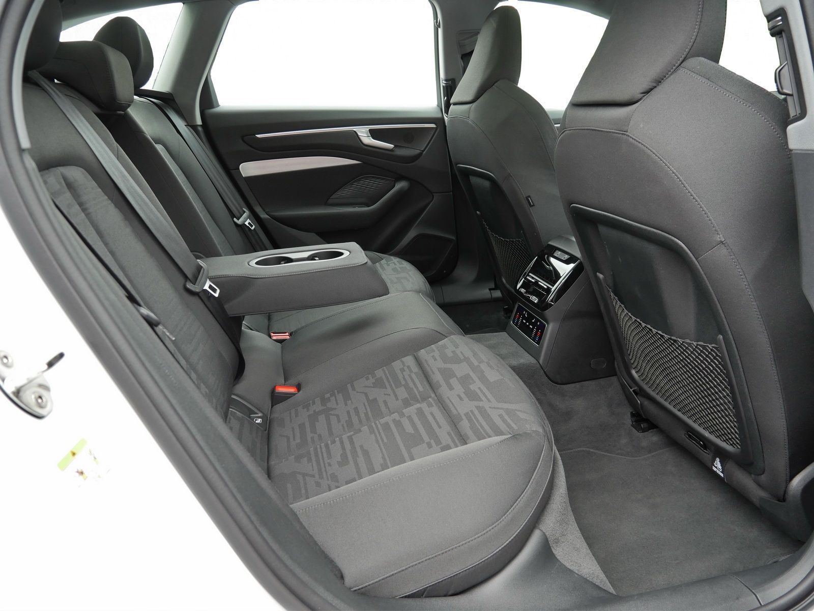 Audi A6 - Bild 16