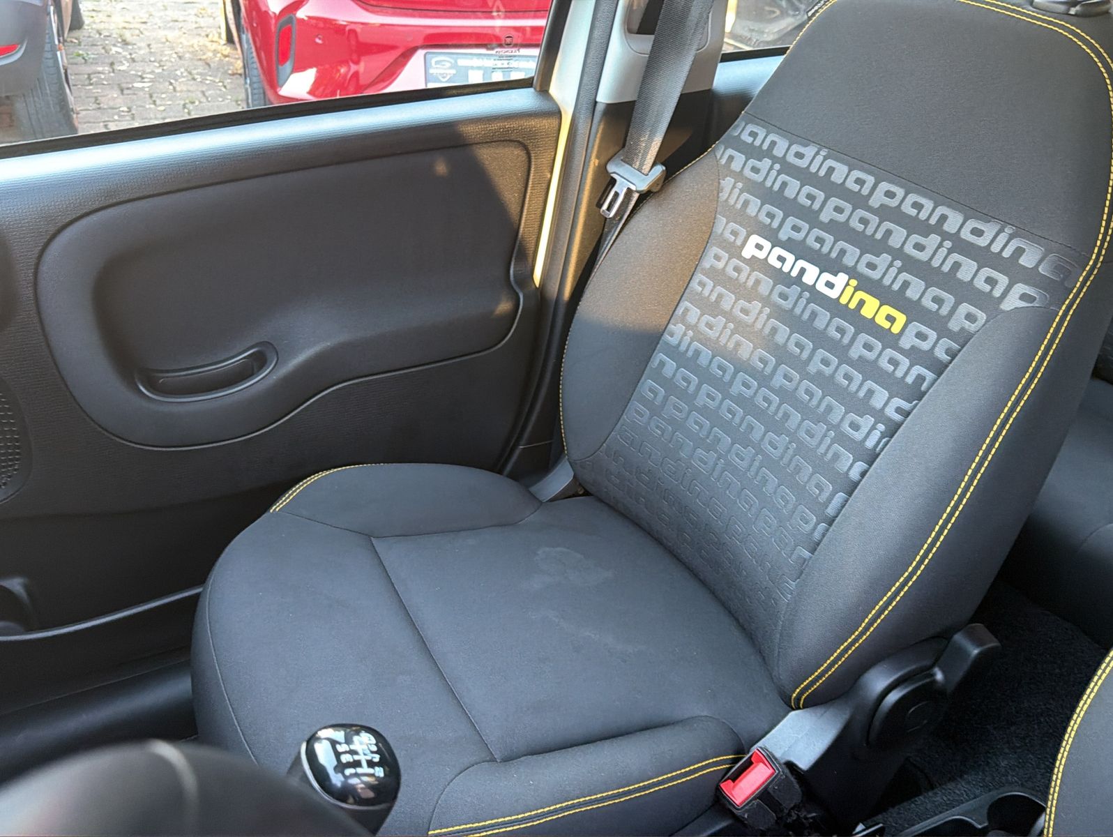 Fahrzeugabbildung Fiat Panda Mild-Hybrid, Klima, ab 144,- € i. M.