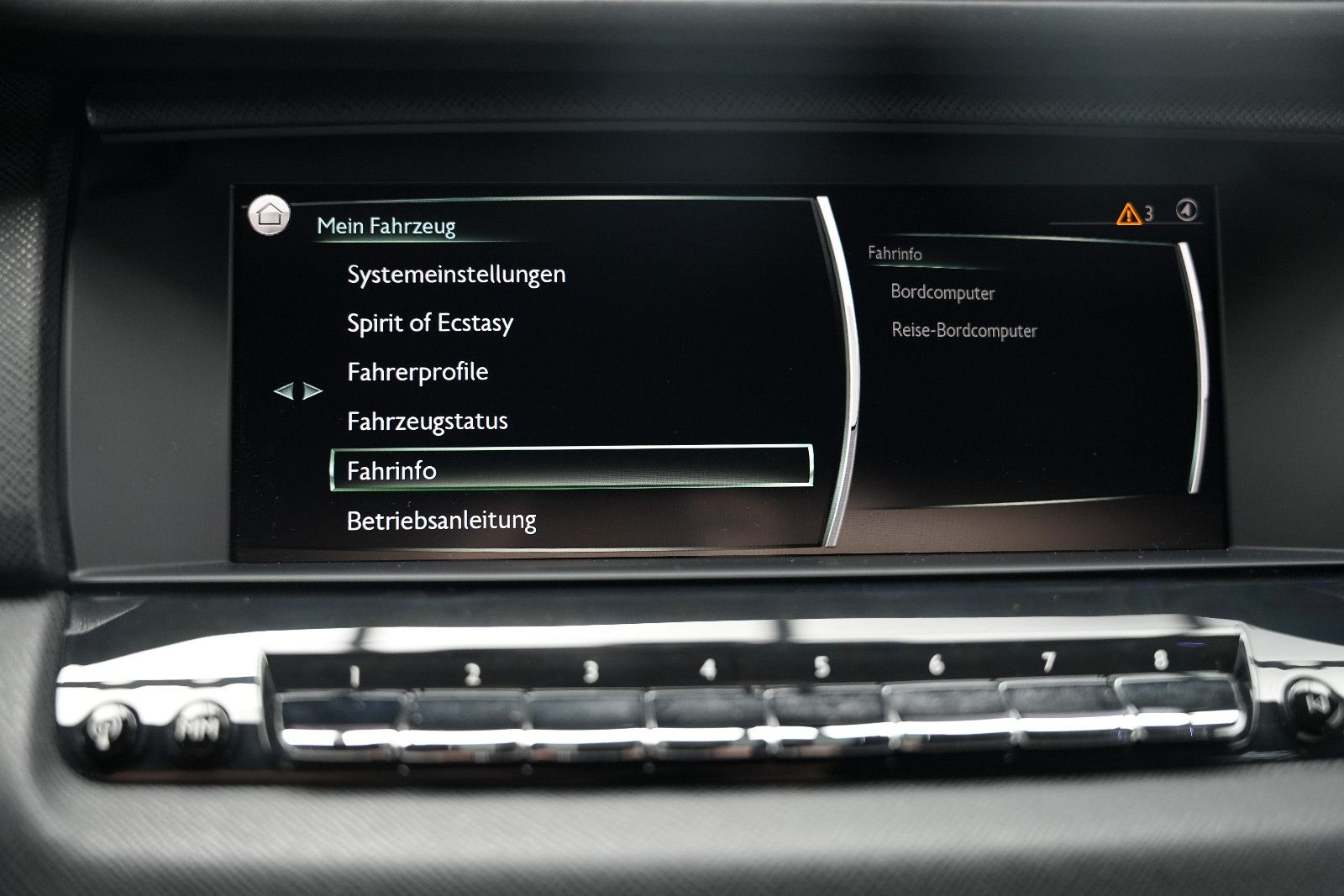 Fahrzeugabbildung Rolls-Royce Cullinan/NOVITEC/WIDEBODY/24''/FOND-TV/STERNEHIM