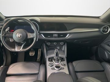 Alfa-Romeo Stelvio - 12