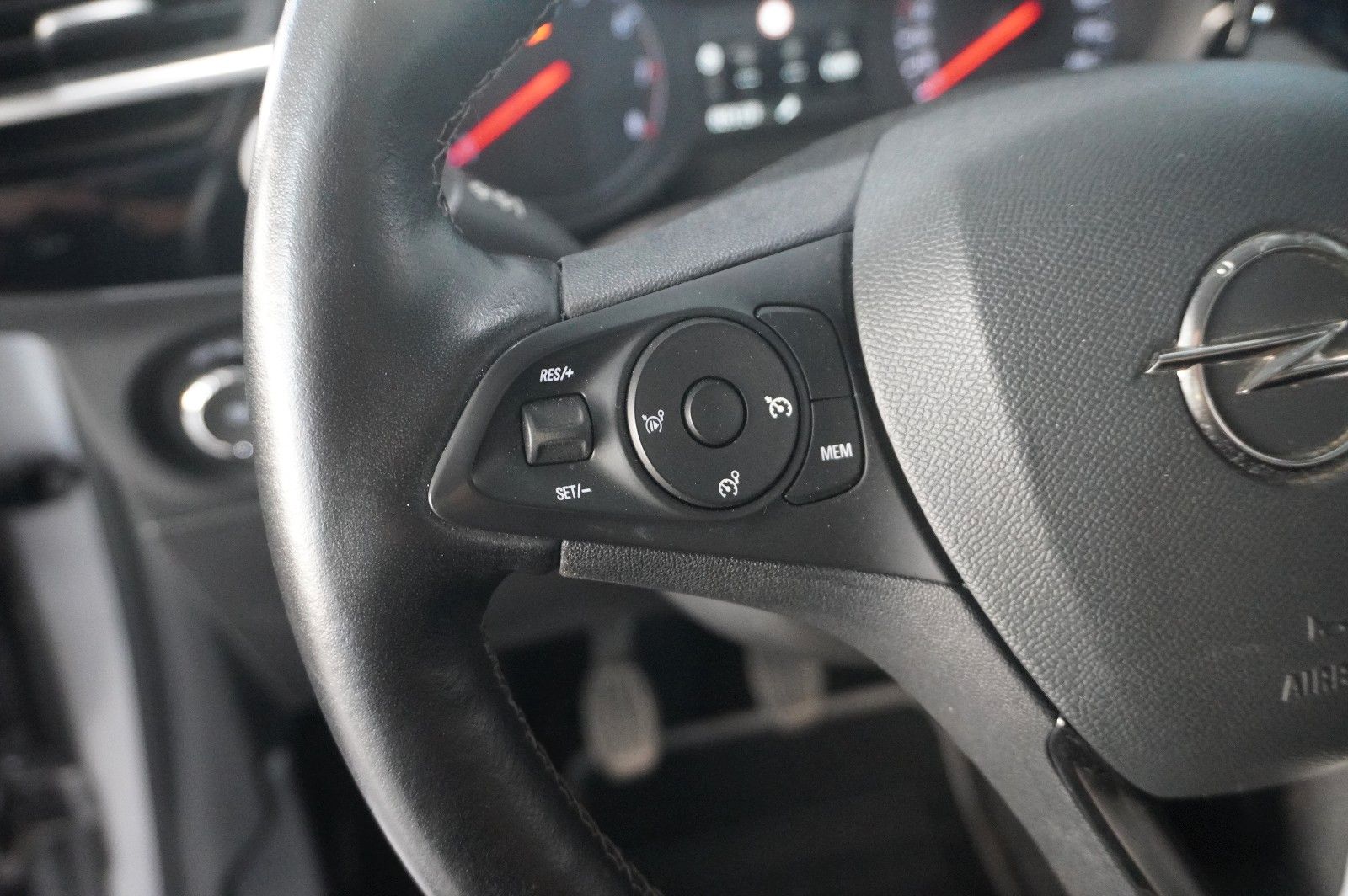 Fahrzeugabbildung Opel Corsa F 1.2 ELEGANCE NAVI/LED/TEMP./SPORT/DAB+