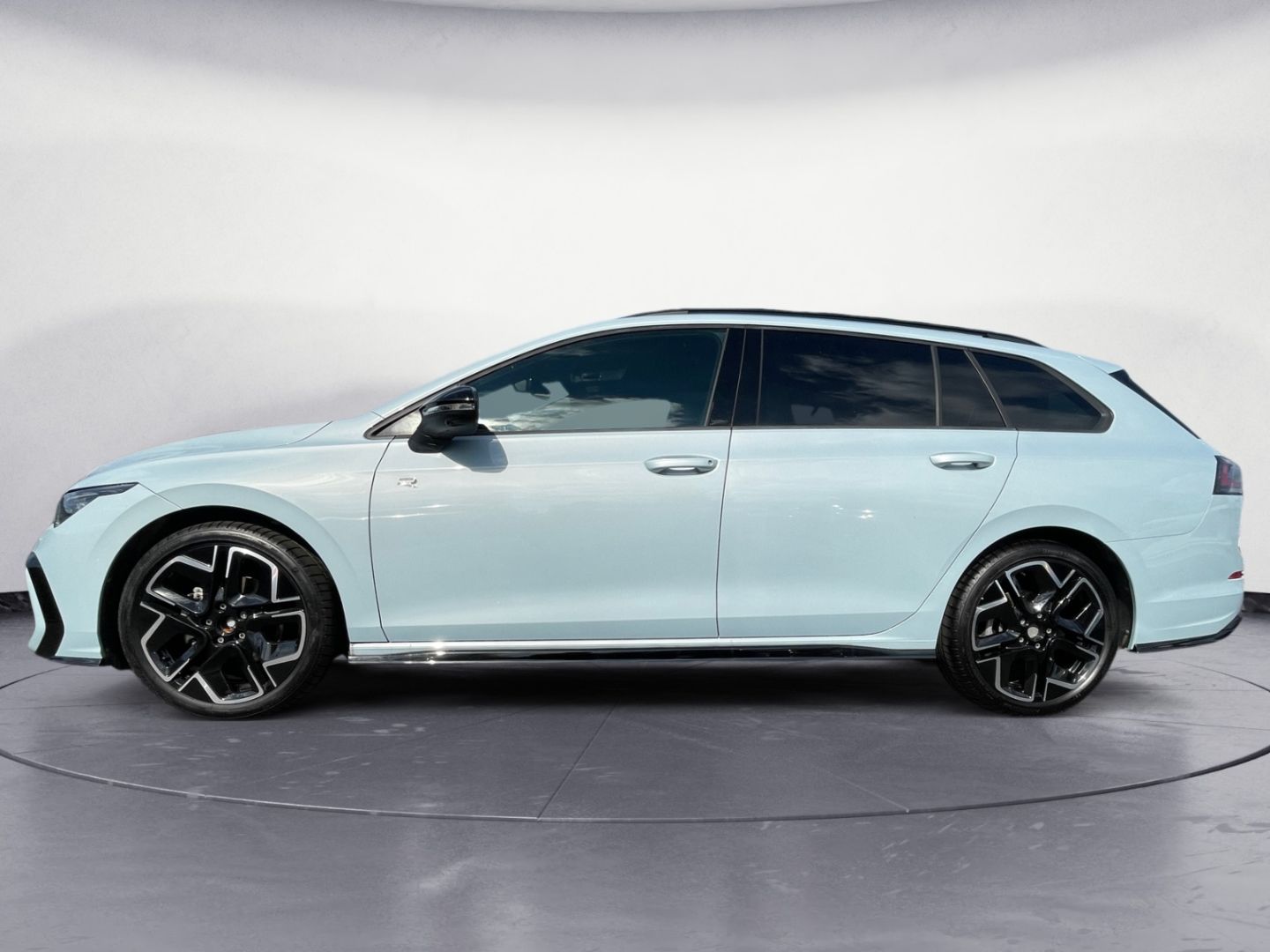Volkswagen Golf Variant R-Line 1.5 eTSI DSG MATRIX NAVI KAM foto 2