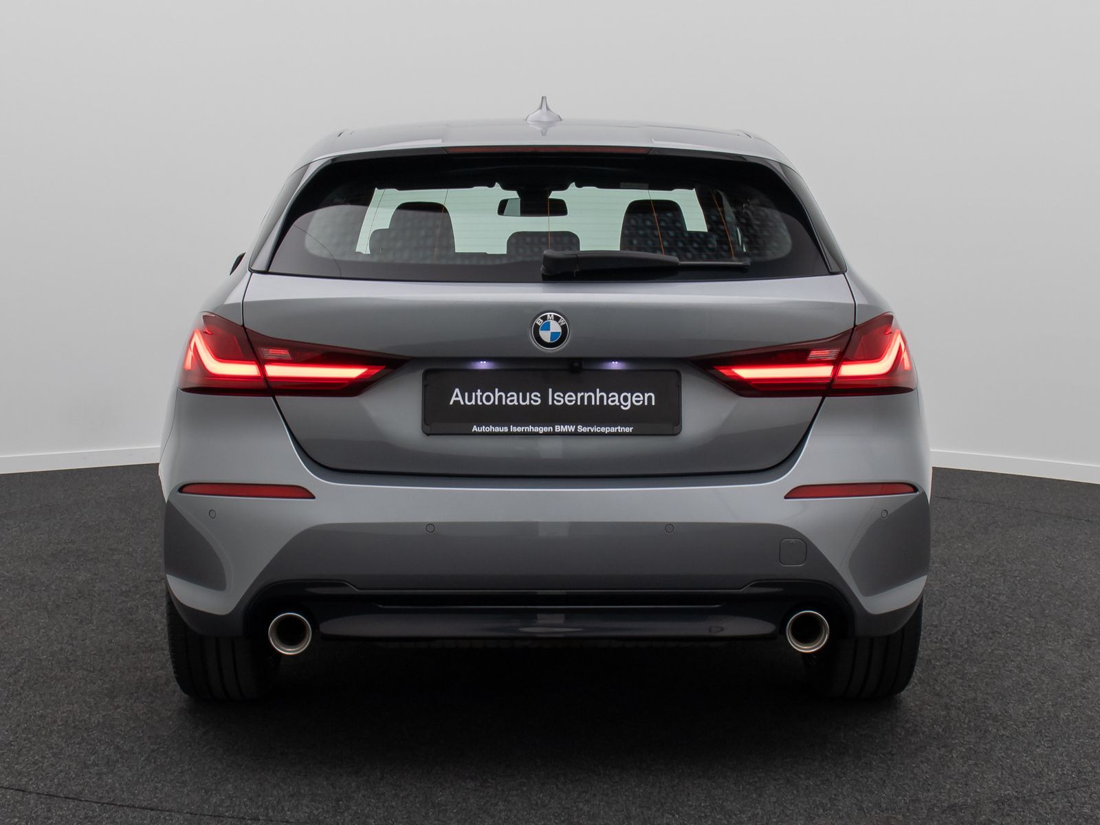 Fahrzeugabbildung BMW 120i Sport Line DAB Kamera AHK LED DriveAss WLAN