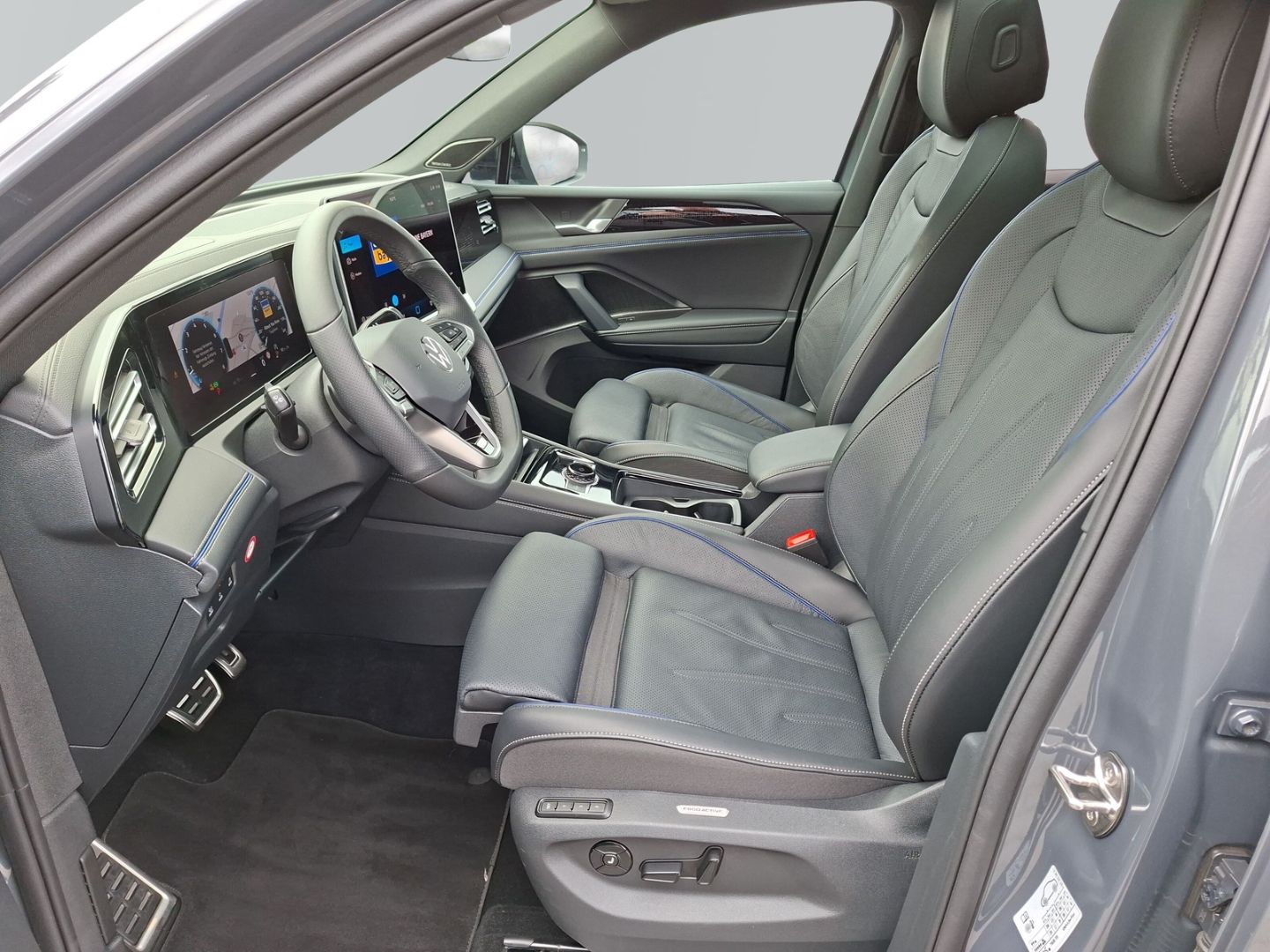 Tiguan 2.0 TSI 4Motion R-Line *Kamera*Keyless*