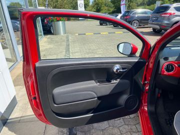 Fahrzeugabbildung Fiat 500 Lounge Klima Temp MFL CarPlay uvm