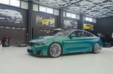 BMW M4 Heritage Edition - blaue BMW M4