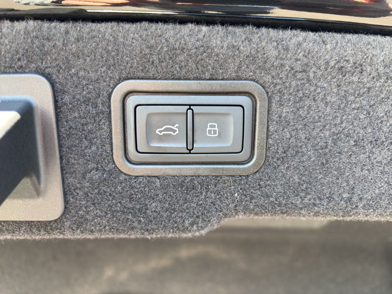 Audi A8 - Bild 13