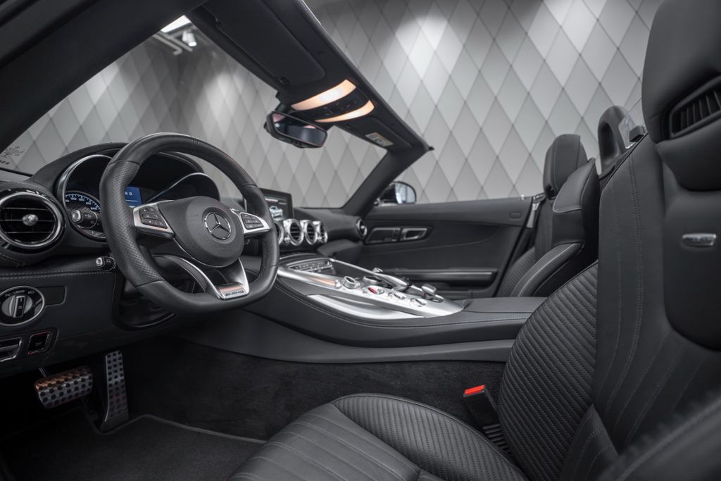 AMG GT 4.0 V8 Roadster BLACK/BLACK - Bild 15