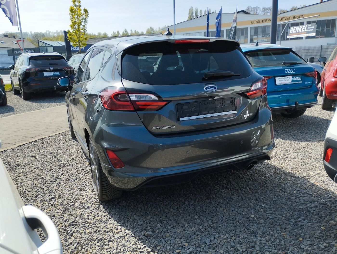 Fahrzeugabbildung Ford Fiesta 1.0 EB ST-Line X LED ACC B&O ParkingPak