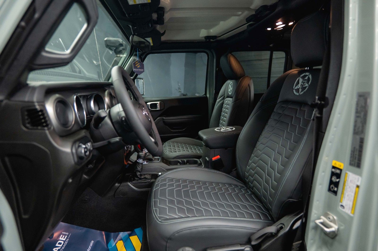 Fahrzeugabbildung Jeep Wrangler 2.0 T UNLIMITED SPORT S OFFROAD 4x4 LED