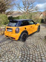MINI Cooper S Cooper S - MINI Cooper S mit Benzin-Antrieb: Kleinwagen, Schaltgetriebe