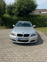 BMW E90 318i LCI Automatik Xenon PDC Navi - BMW 318: 318i E90