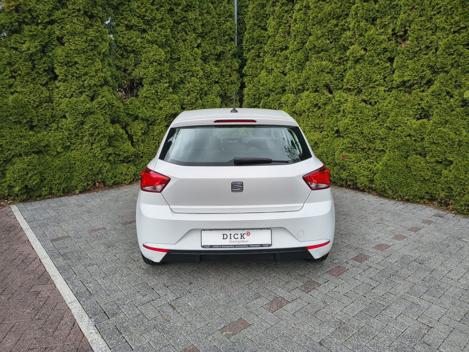 Fahrzeugabbildung SEAT Ibiza 1.0 TSI Style LED+SHZ+WINTER+SPUR+DAB+TEMP