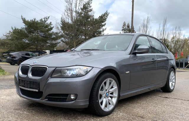 BMW 330i xDrive Aut. NAVIPROF BI-XENON LEDER S.DACH