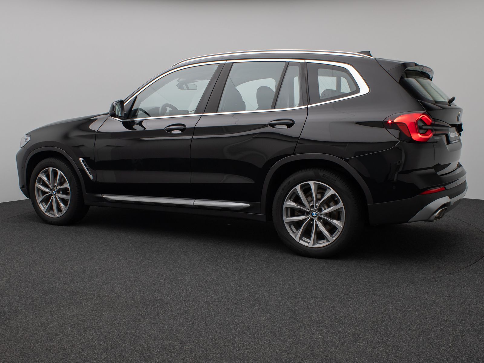 Fahrzeugabbildung BMW X3 xD20i Kamera DAB HiFi Leder M Sport 19Zoll