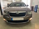 Skoda Superb 1.8 TSI DSG Ambition Combi Ambition - Skoda Superb aus 2011: Kombi