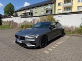 Volvo S60 T5 R-Design/8-fach ALU/Leder/Sitzh./TOP - Volvo S60 aus 2019