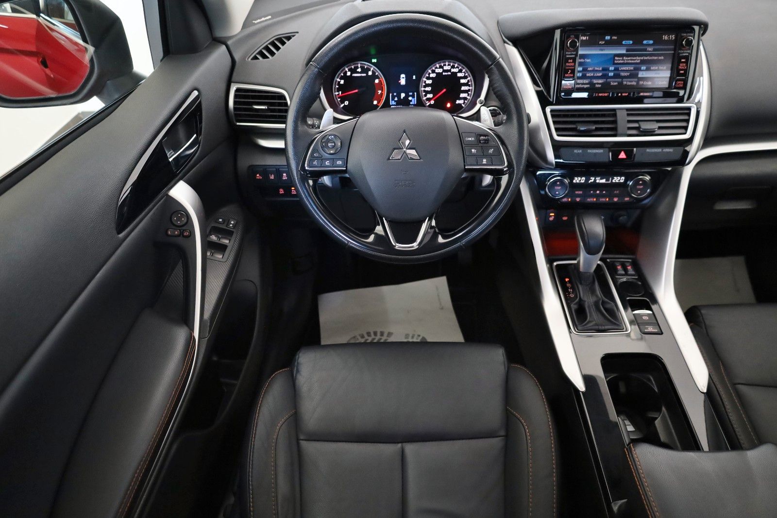 Fahrzeugabbildung Mitsubishi Eclipse Cross Top 2WD Leder,Navi,LED,HUD,Panoram
