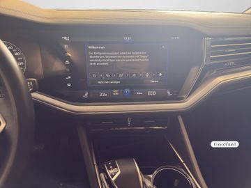 Volkswagen Touareg - 11