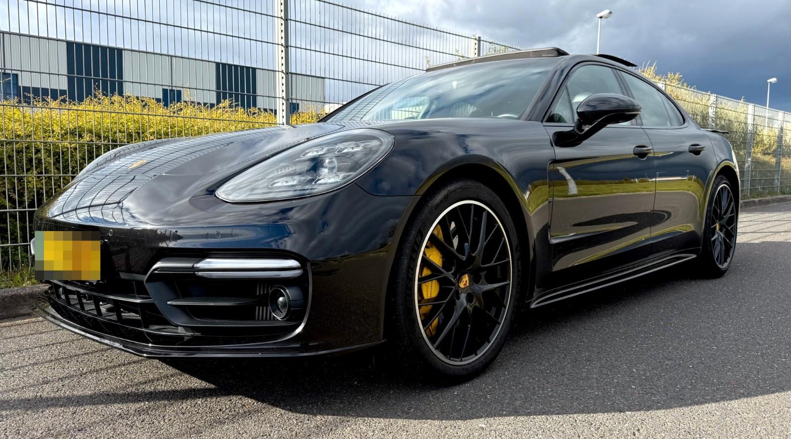 Porsche Panamera Turbo  4.0 V8 Sport Design Keramik